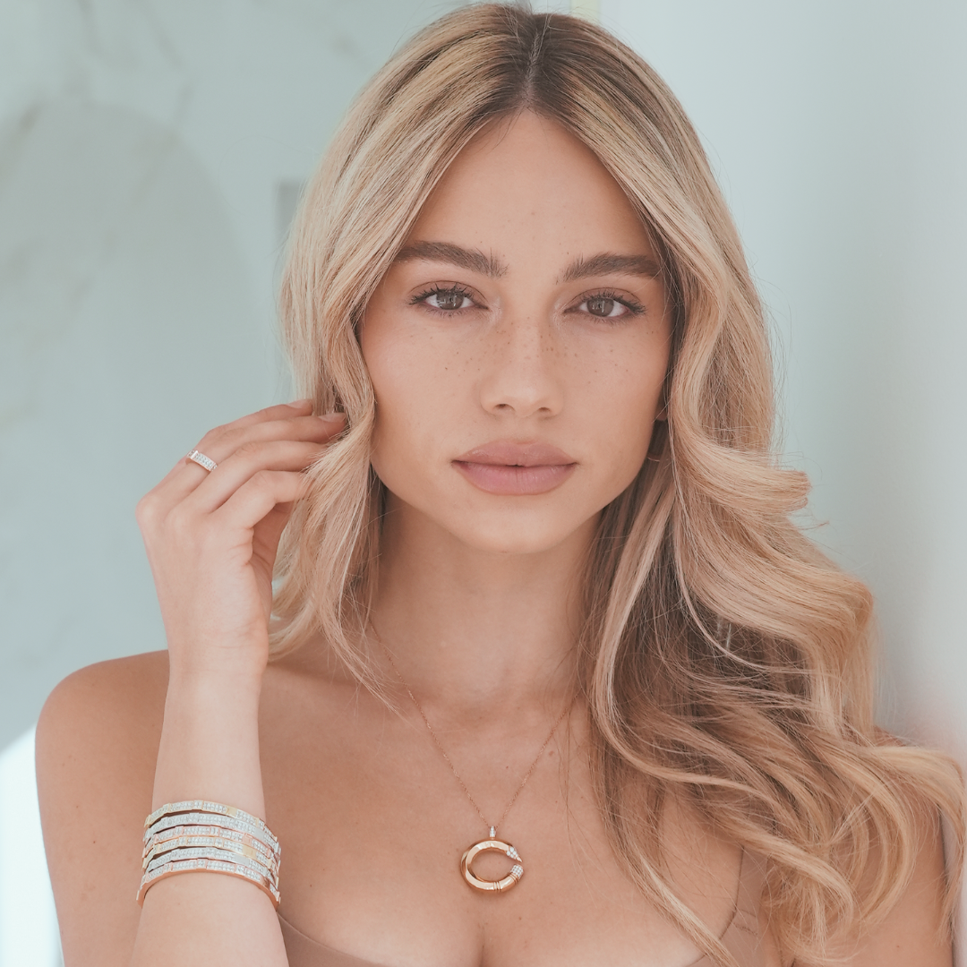 Expression Maxi NecklaceĀ® "C"